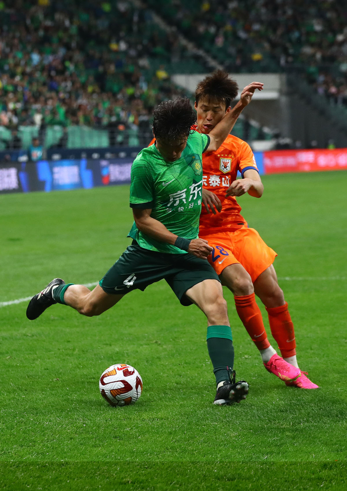 爱游戏官网入口-大连阿尔卑斯主场客场分出胜负，各取一胜