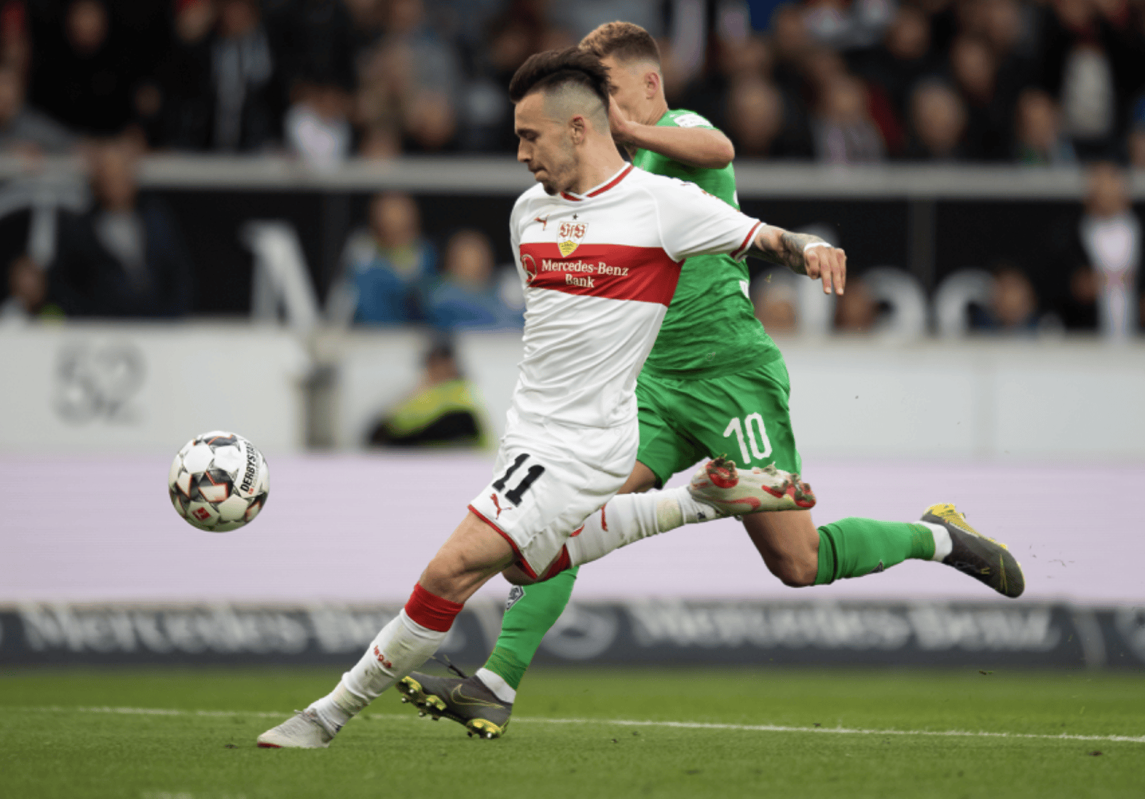 包含斯图加特主场战平，艰难保住一分争取反弹之路的词条