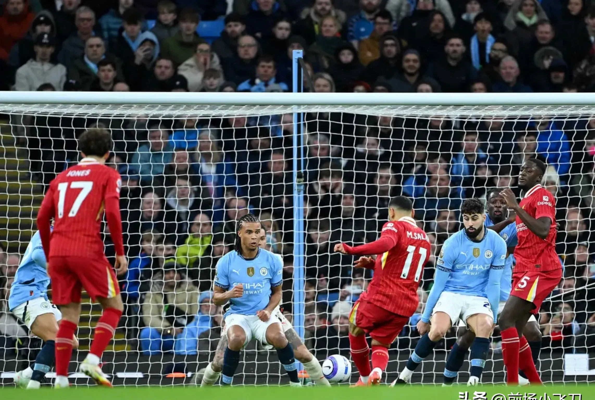 爱游戏网页版-曼联防守失误，丢掉连胜纪录