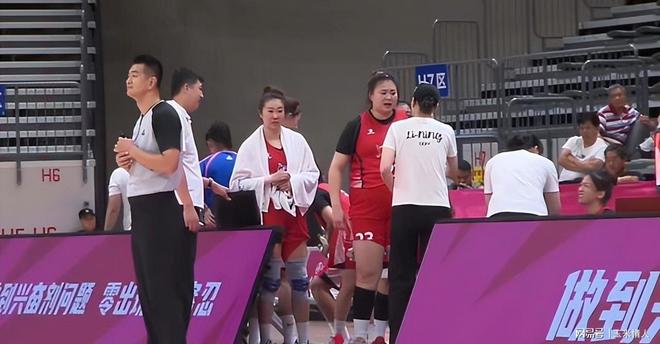 辽宁女篮顽强拼搏，实现逆袭！