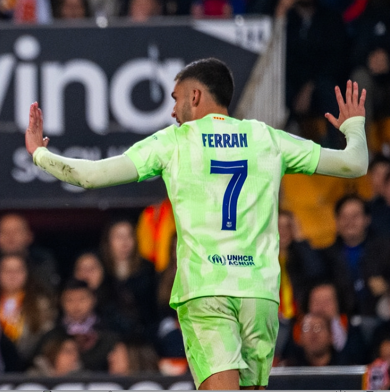 爱游戏官网-巴西中锋欲求转会至巴塞罗那的简单介绍