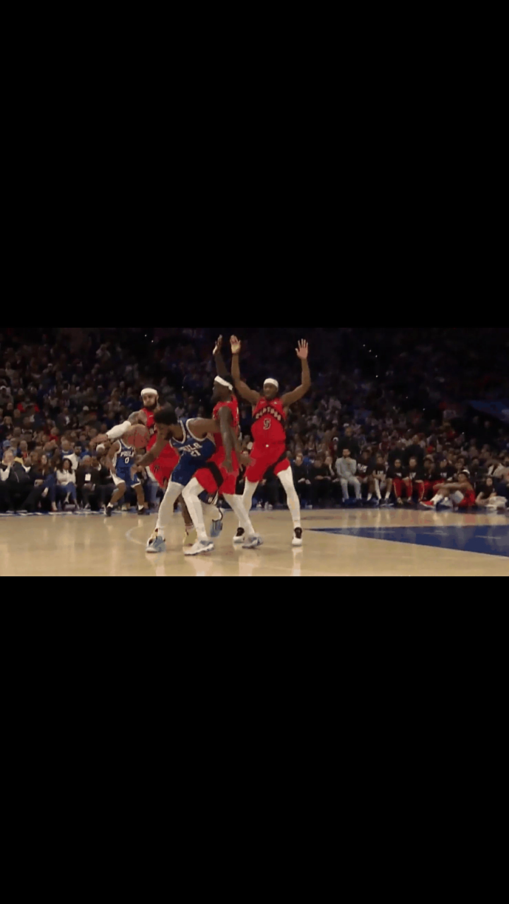 爱游戏登录入口-猛龙客场惨败，失去榜首位置