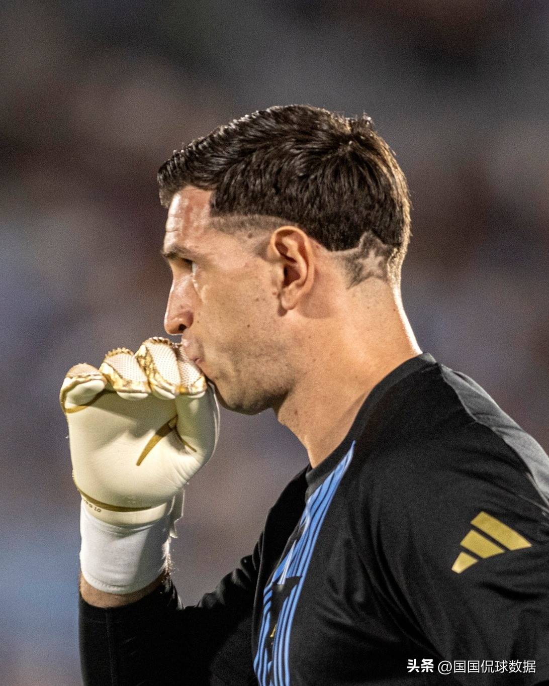 爱游戏体育链接-巴西选手毅力拼搏，晋级决赛