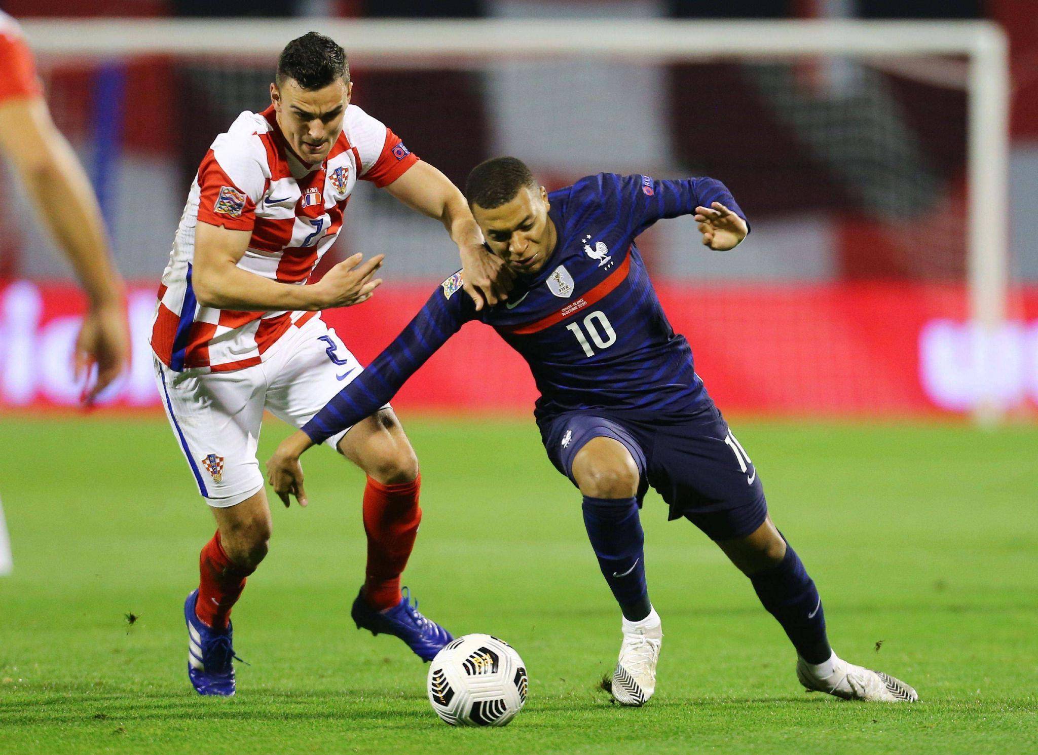 爱游戏app下载-欧国联半决赛之战，瑞士取得胜利