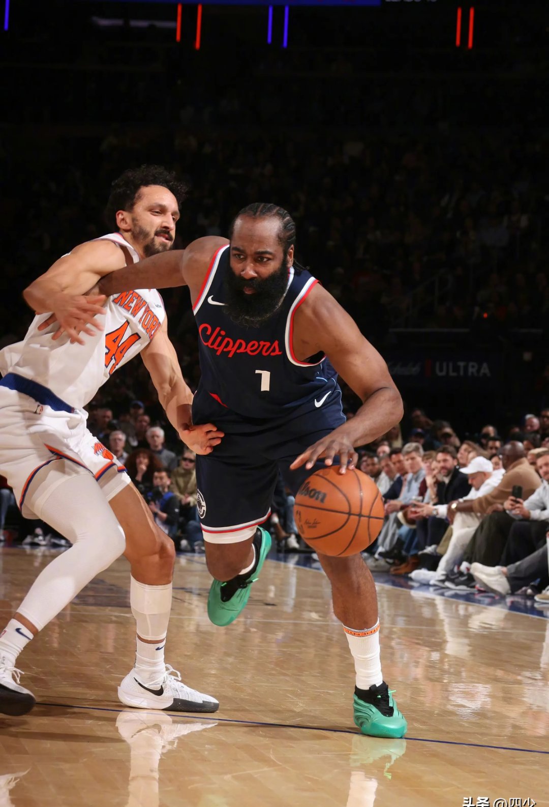 爱游戏网页版登录入口-篮网不敌猛龙，莫兹戈夫21分稍逊对手的简单介绍