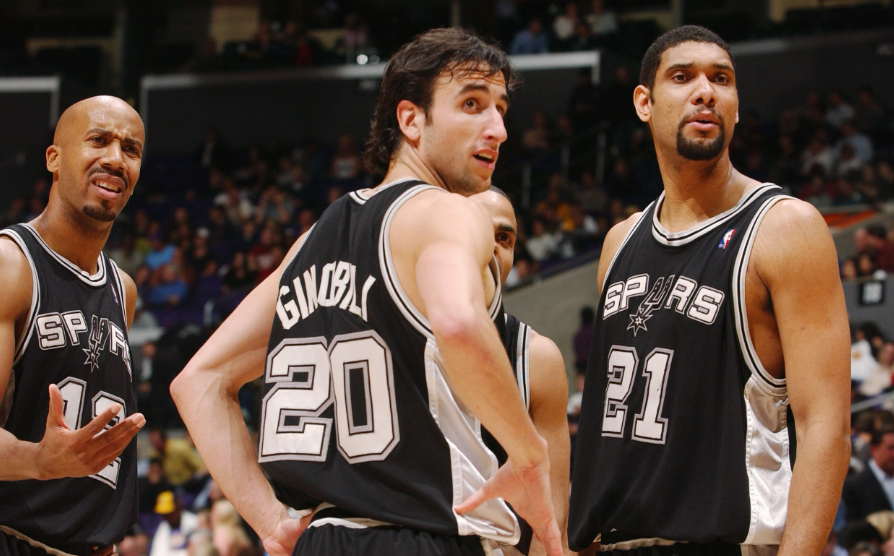 马刺逆袭夺下湖人：邓肯首秀重返球场砍分的简单介绍