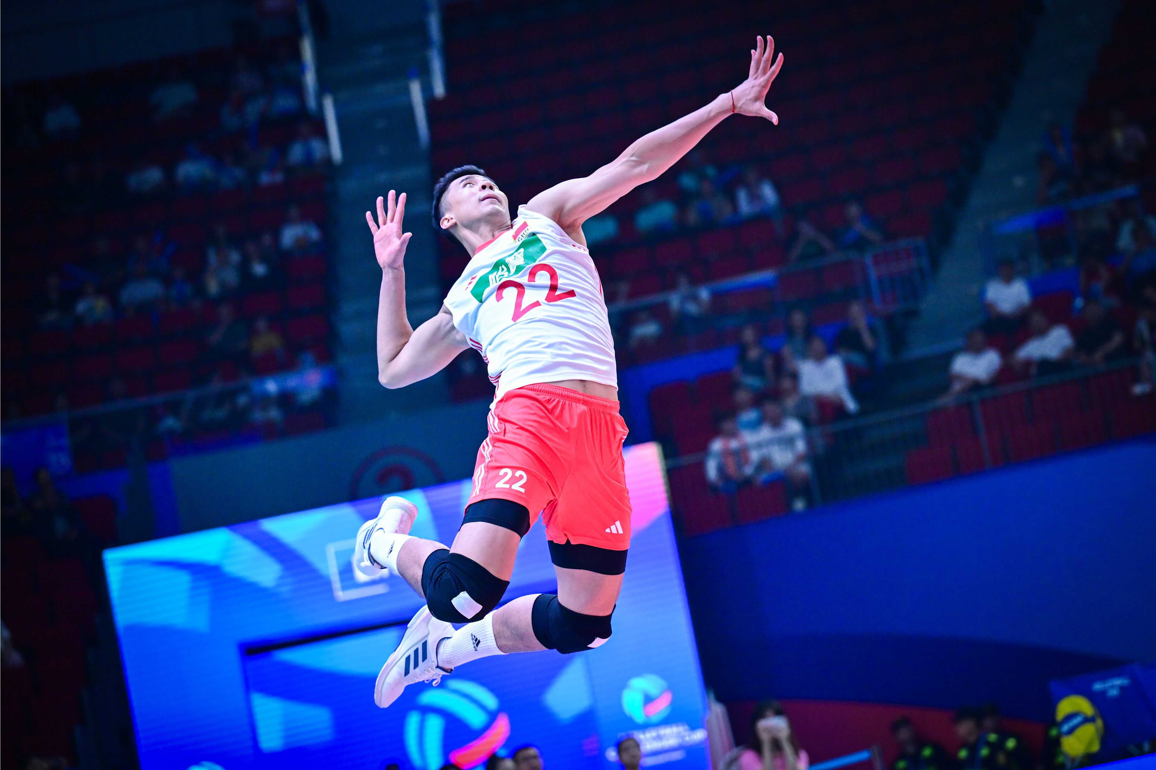 爱游戏体育平台-顶级赛事瞄准，球员实力尽显的简单介绍