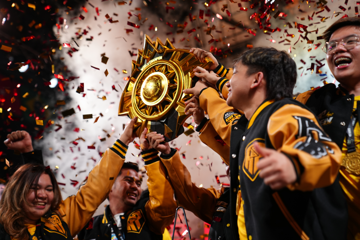 爱游戏在线登录-包含捷克代表团争霸赛场，力求胜利的词条