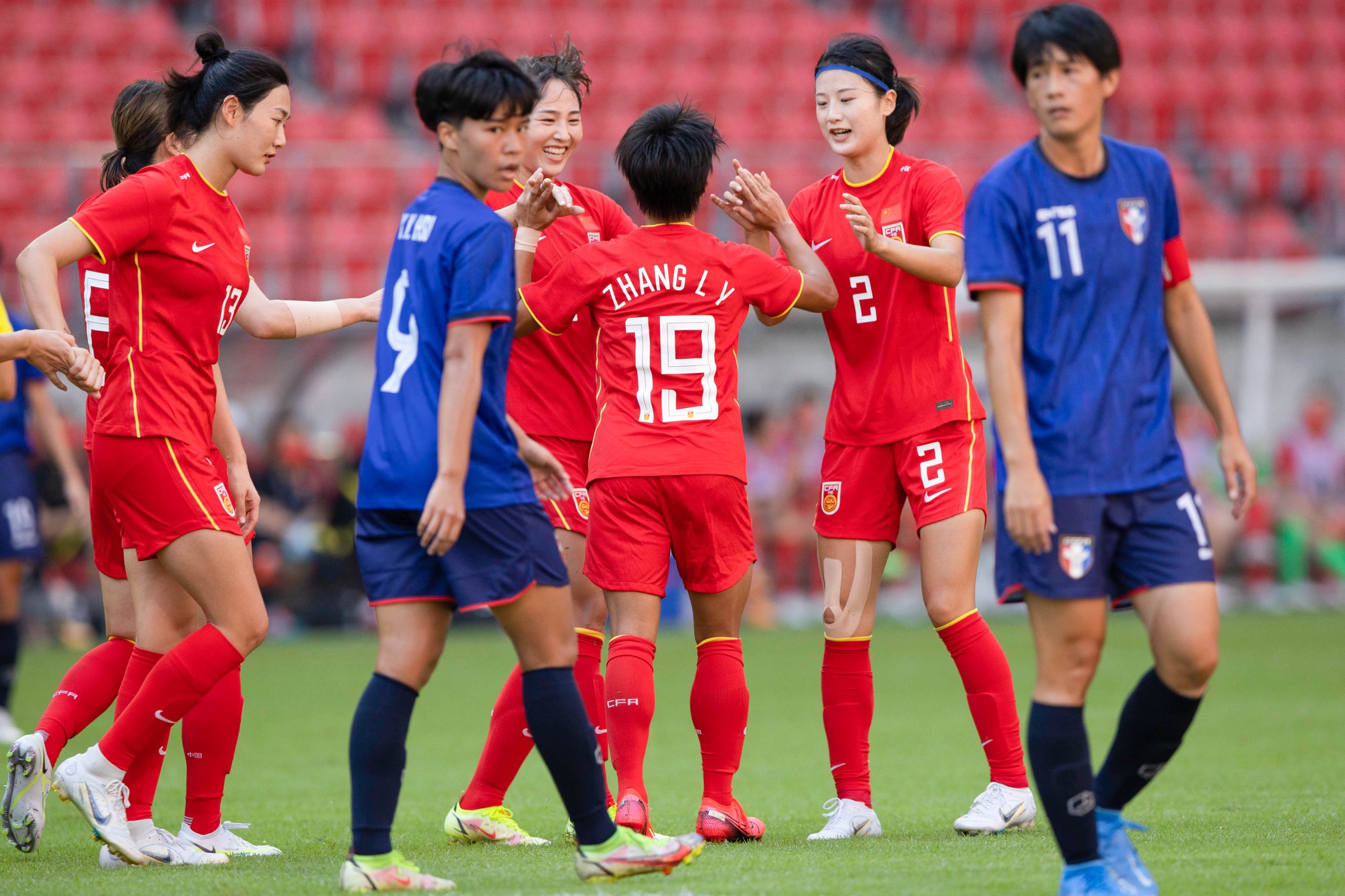 爱游戏-女足赛事舞台，中国队闪耀登场！